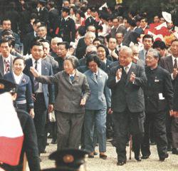 1979年4月17日,中國鄧穎超副委員長訪問日本奈良唐招提寺並迎請鑒真像回國展出,使兩國之友邦再度鞏固